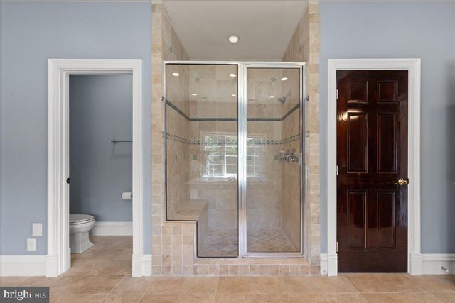 8813 OAK LEAF DR, Alexandria, VA 22309