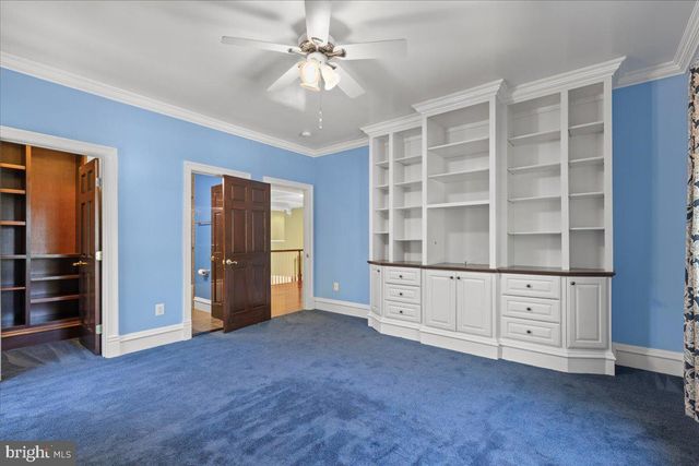 8813 OAK LEAF DR, Alexandria, VA 22309