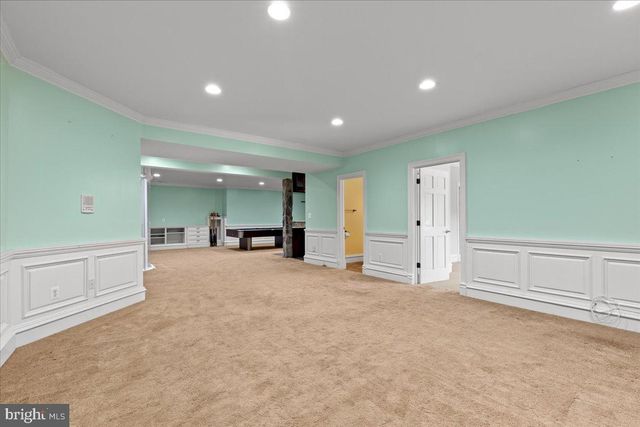 8813 OAK LEAF DR, Alexandria, VA 22309