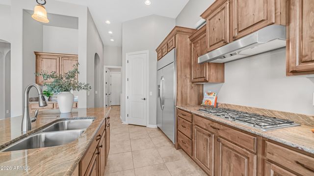 8334 E LAUREL Circle, Mesa, AZ 85207