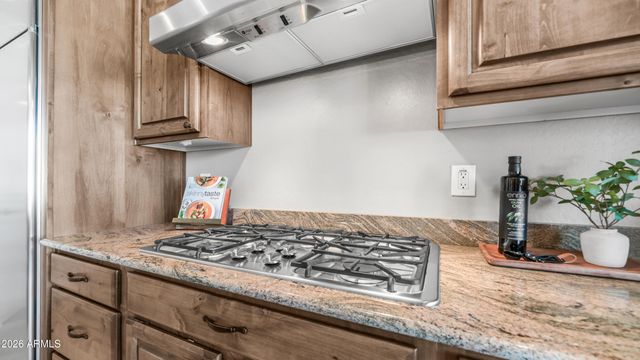 8334 E LAUREL Circle, Mesa, AZ 85207