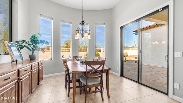 8334 E LAUREL Circle, Mesa, AZ 85207