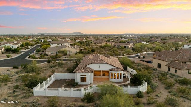 8334 E LAUREL Circle, Mesa, AZ 85207