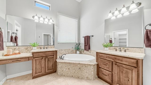 8334 E LAUREL Circle, Mesa, AZ 85207