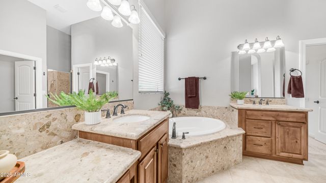 8334 E LAUREL Circle, Mesa, AZ 85207