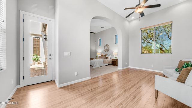 8334 E LAUREL Circle, Mesa, AZ 85207