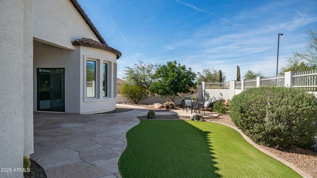 8334 E LAUREL Circle, Mesa, AZ 85207