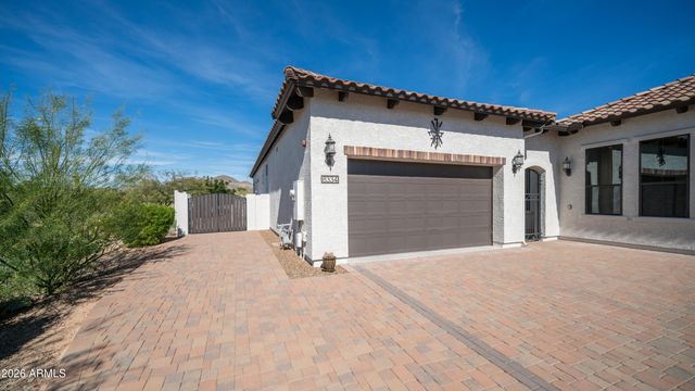 8334 E LAUREL Circle, Mesa, AZ 85207