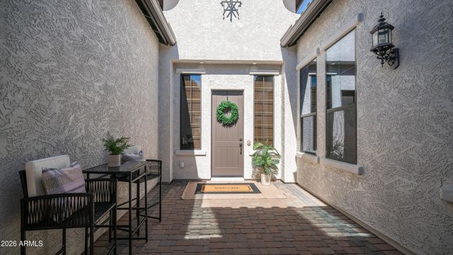 8334 E LAUREL Circle, Mesa, AZ 85207