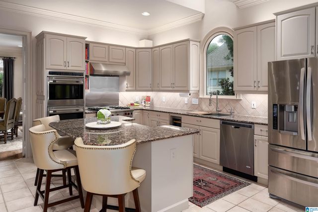 2209 STERLINGWOOD DRIVE, Birmingham, AL 35216