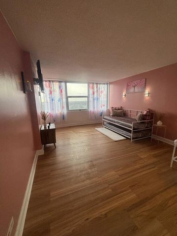 7234 W North Avenue 1005, Elmwood Park, IL 60707