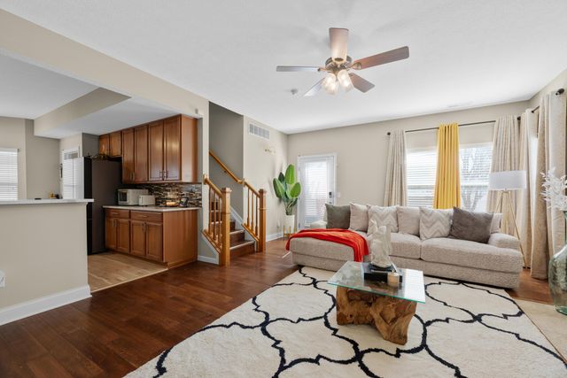 6777 Bigerton Bend, Canal Winchester, OH 43110