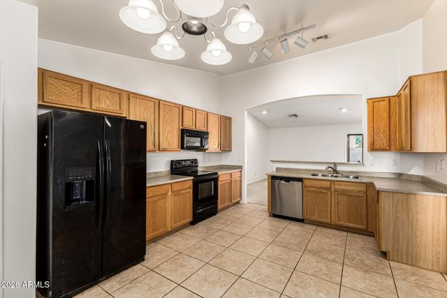 43343 W CHISHOLM Drive, Maricopa, AZ 85138