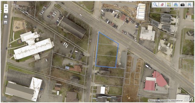 2018 24th Ave, N, Nashville, TN 37208