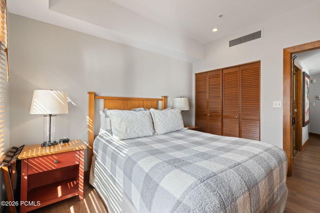 3720 N Sundial Court C110, Park City, UT 84098