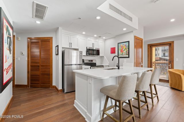 3720 N Sundial Court C110, Park City, UT 84098