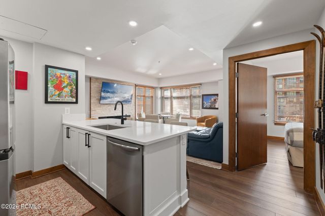 3720 N Sundial Court C110, Park City, UT 84098