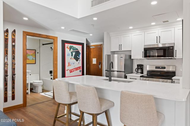 3720 N Sundial Court C110, Park City, UT 84098