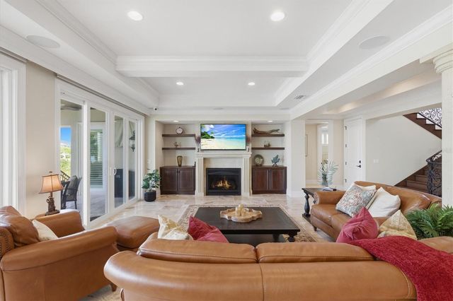 2484 BAYWOOD DRIVE W, Dunedin, FL 34698