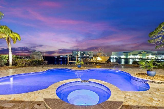 2484 BAYWOOD DRIVE W, Dunedin, FL 34698