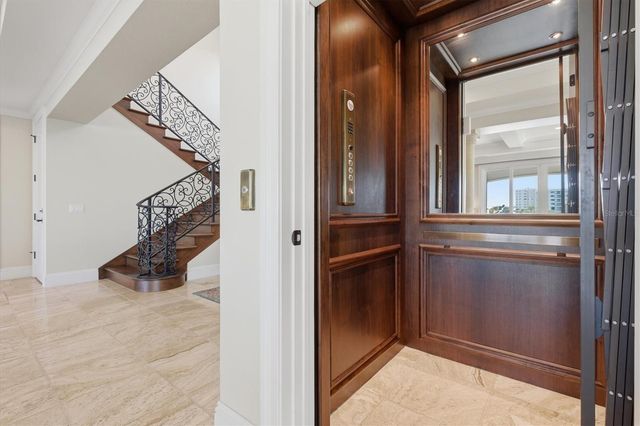 2484 BAYWOOD DRIVE W, Dunedin, FL 34698