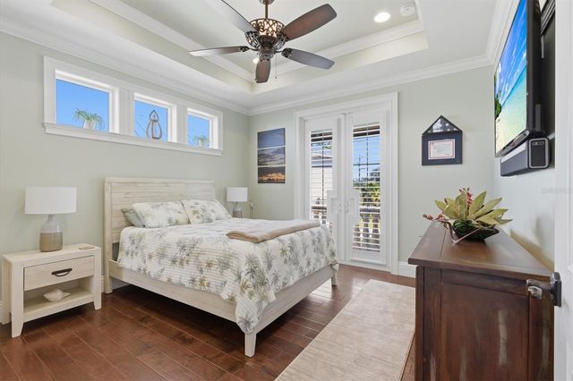 2484 BAYWOOD DRIVE W, Dunedin, FL 34698