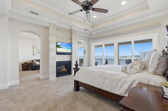 2484 BAYWOOD DRIVE W, Dunedin, FL 34698