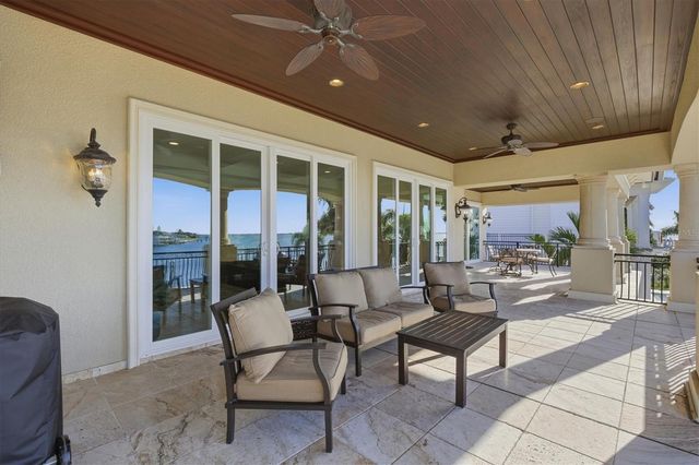 2484 BAYWOOD DRIVE W, Dunedin, FL 34698