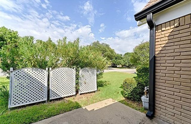 2601 Country Place, Carrollton, TX 75006