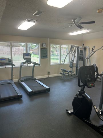 2601 Country Place, Carrollton, TX 75006