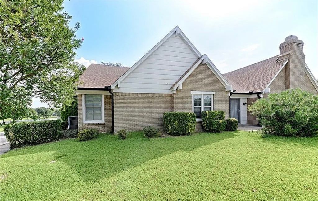 2601 Country Place, Carrollton, TX 75006