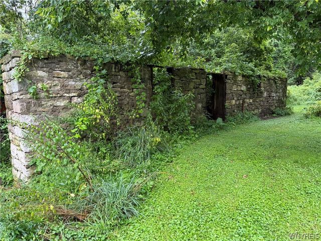 6054 Crosby Road, Lockport Town, NY 14094