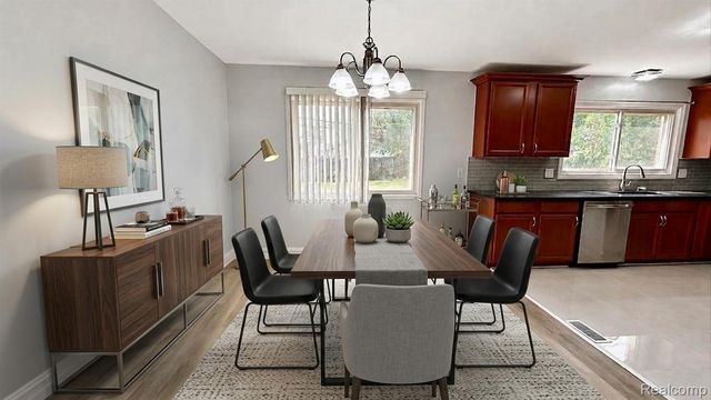 4728 Stilwell Drive, Warren, MI 48092