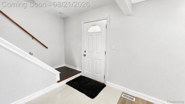 4728 Stilwell Drive, Warren, MI 48092