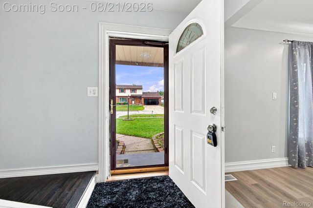 4728 Stilwell Drive, Warren, MI 48092