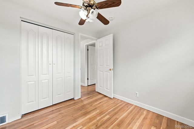4728 Stilwell Drive, Warren, MI 48092