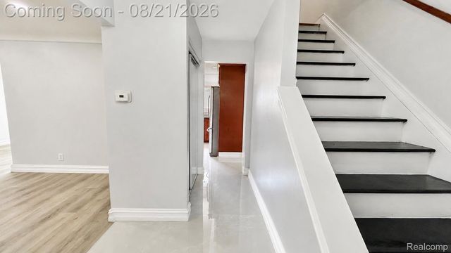 4728 Stilwell Drive, Warren, MI 48092