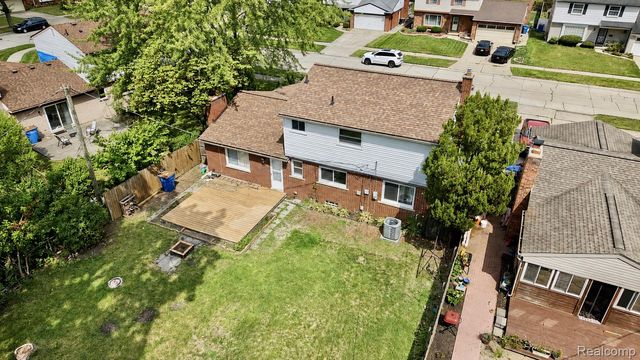 4728 Stilwell Drive, Warren, MI 48092