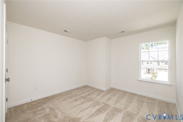 18365 Palisades Ct, Moseley, VA 23120