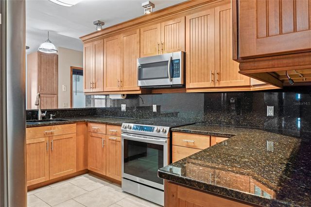 1878 VIKING AVENUE, Deltona, FL 32725