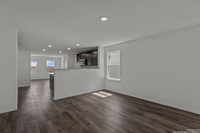 911 Bluegrass Point, New Braunfels, TX 78130