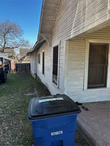 1030 Cristler Avenue, Dallas, TX 75223