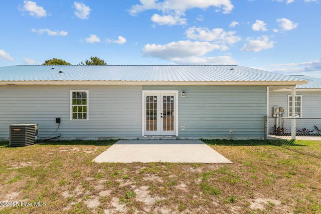 139 Charlton Road, Hubert, NC 28539