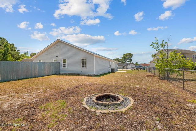139 Charlton Road, Hubert, NC 28539