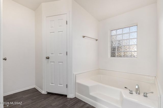 1000 W Garnette Street, Tucson, AZ 85705