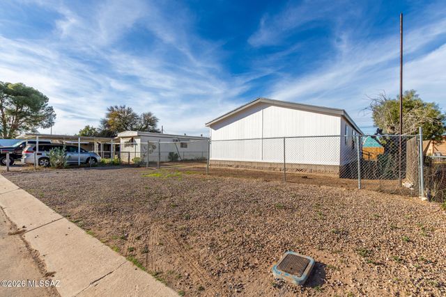 1000 W Garnette Street, Tucson, AZ 85705