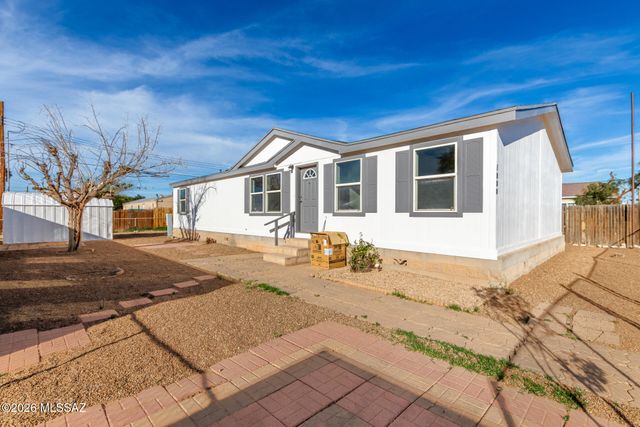 1000 W Garnette Street, Tucson, AZ 85705