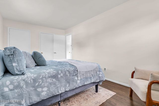 9 Green Ridge Drive, Toms River, NJ 08757