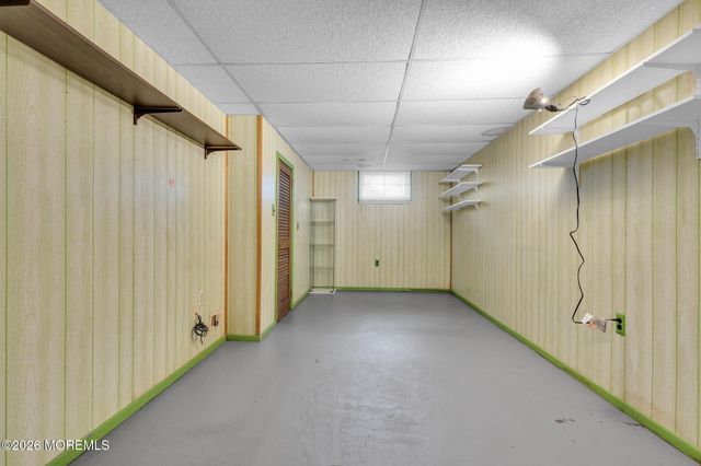 9 Green Ridge Drive, Toms River, NJ 08757