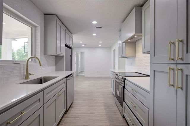719 Normandie Drive, Norman, OK 73072